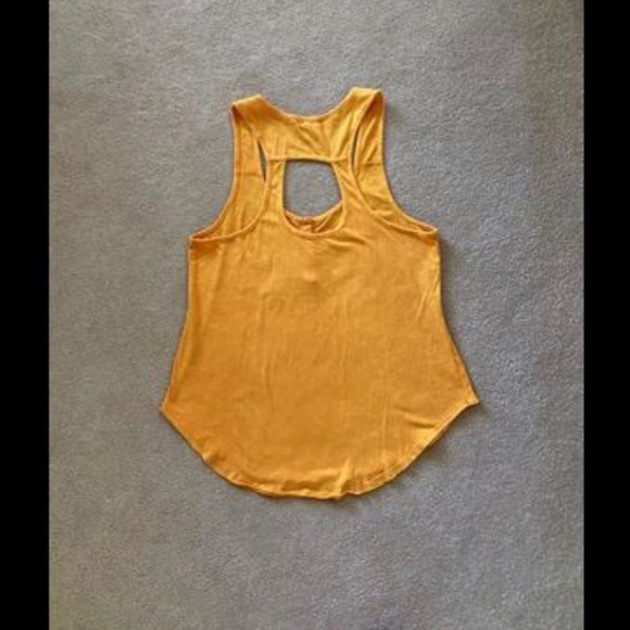 🍊 Small Orange Tank Top 🍊 - Picture 3 of 3